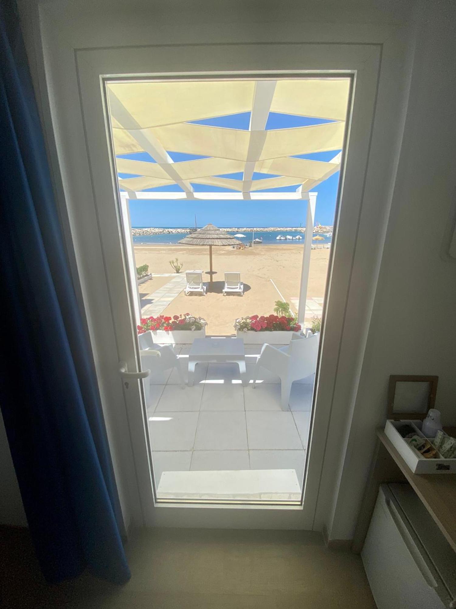 Marina Bay Beach Hotel Peschici Eksteriør bilde